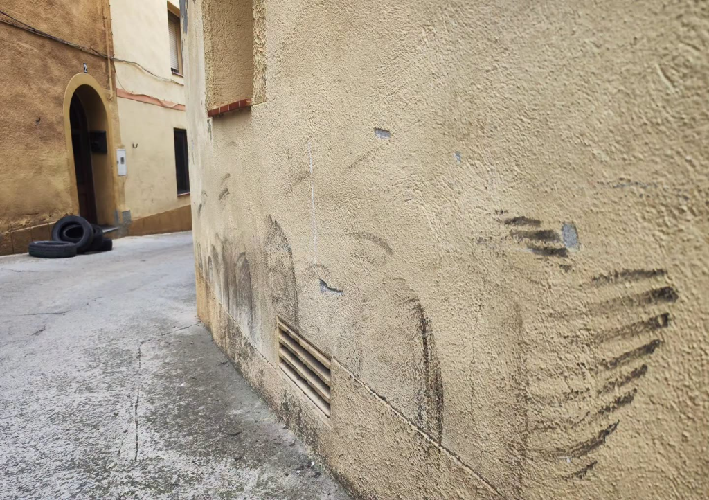 Imatge dels desperfectes provocats pel vandalisme